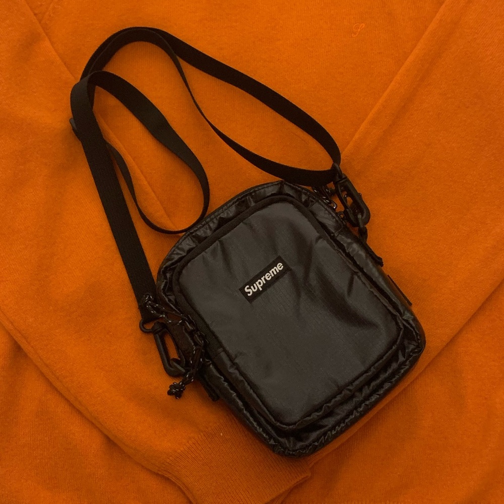 SUPREME Shoulder Bag Black